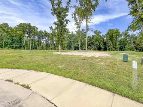 29 W Scarborough Court Hampstead NC 28443