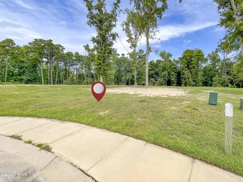 29 W Scarborough Court Hampstead NC 28443