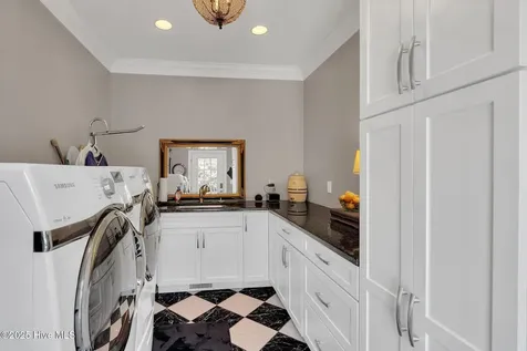 406 Carmen Avenue Jacksonville NC 28540