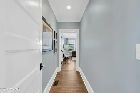 406 Carmen Avenue Jacksonville NC 28540
