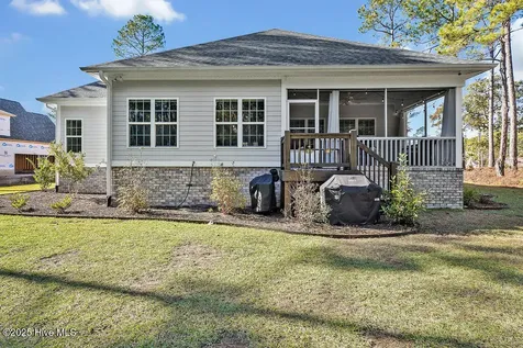 717 Breezewood Drive SE Bolivia NC 28422