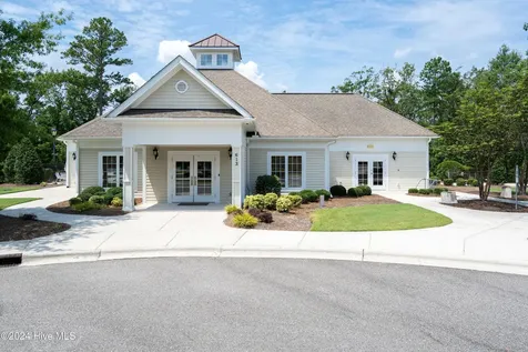 717 Breezewood Drive SE Bolivia NC 28422