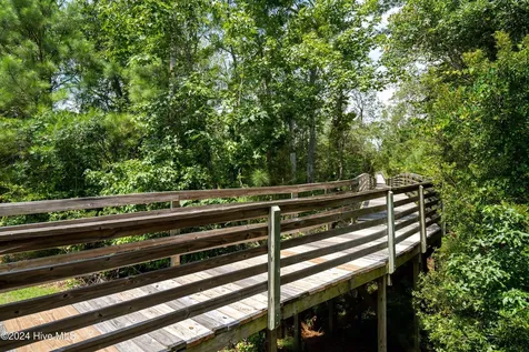 717 Breezewood Drive SE Bolivia NC 28422