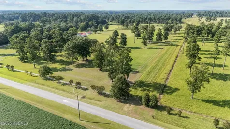 3339 Fox Pen Road Greenville NC 27858
