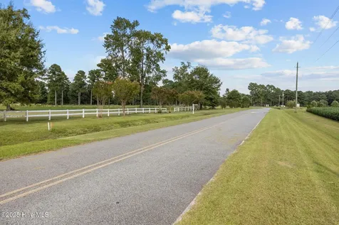 3339 Fox Pen Road Greenville NC 27858