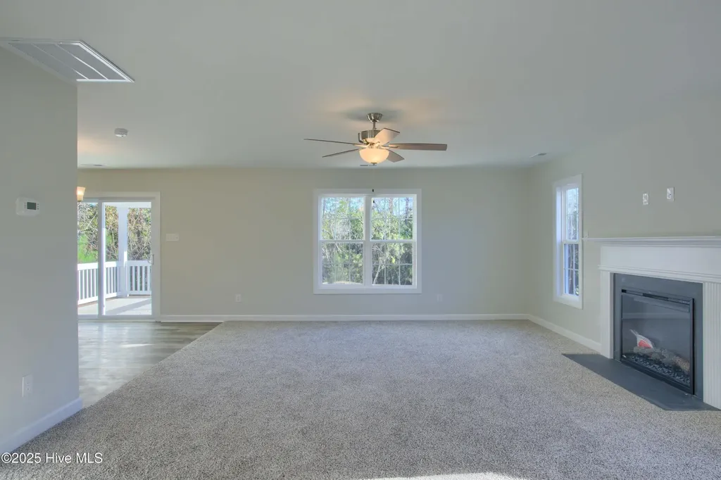 713 Jasmine Lane Jacksonville NC 28546