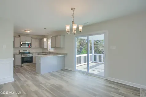 713 Jasmine Lane Jacksonville NC 28546