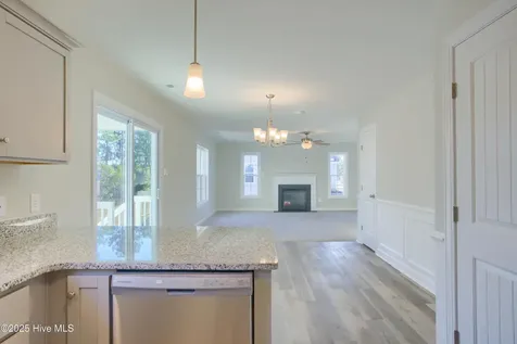 713 Jasmine Lane Jacksonville NC 28546