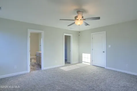 713 Jasmine Lane Jacksonville NC 28546
