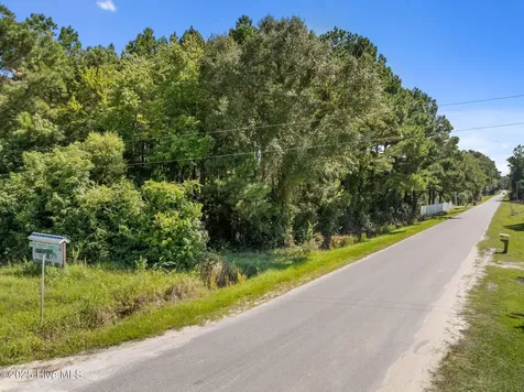 1784 Woodard Road NW Supply NC 28462