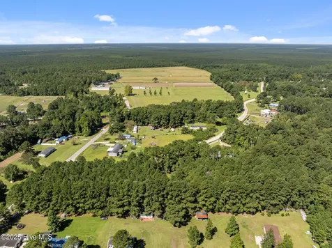 1784 Woodard Road NW Supply NC 28462
