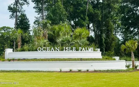 6075 Ocean Isle Palms Way SW Shallotte NC 28470