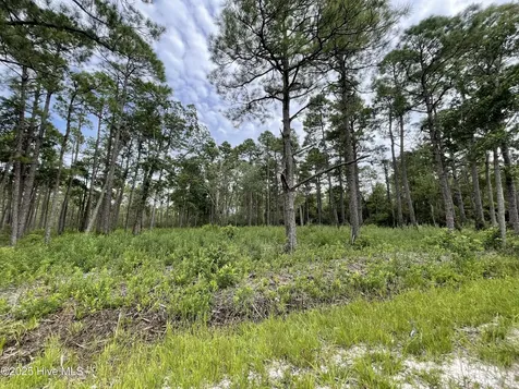 811 Brittany Road Southport NC 28461
