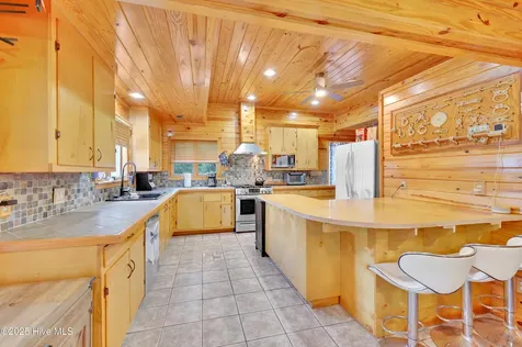 640 Old Pamlico Beach Road Belhaven NC 27810