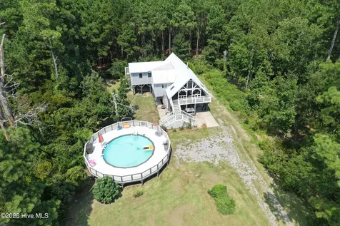 640 Old Pamlico Beach Road Belhaven NC 27810
