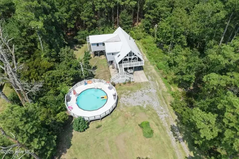 640 Old Pamlico Beach Road Belhaven NC 27810