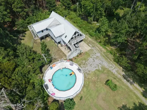 640 Old Pamlico Beach Road Belhaven NC 27810