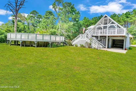 640 Old Pamlico Beach Road Belhaven NC 27810