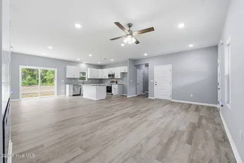 2612 Fountaintown Road Chinquapin NC 28521