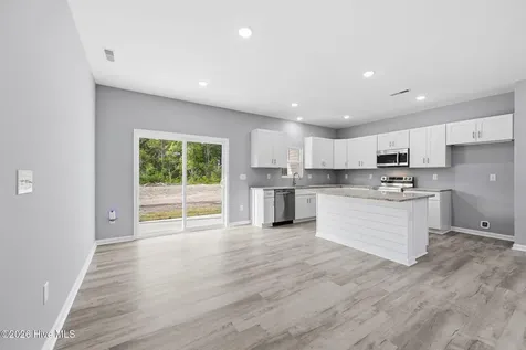 2612 Fountaintown Road Chinquapin NC 28521