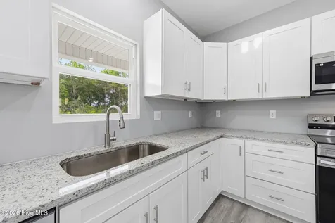 2612 Fountaintown Road Chinquapin NC 28521