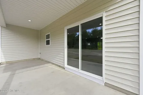 2612 Fountaintown Road Chinquapin NC 28521