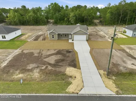 2612 Fountaintown Road Chinquapin NC 28521