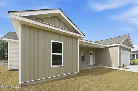 2612 Fountaintown Road Chinquapin NC 28521