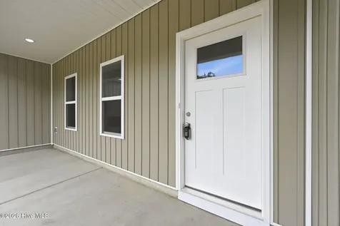 2612 Fountaintown Road Chinquapin NC 28521