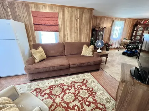 400 W Barnhill Street Everetts NC 27825