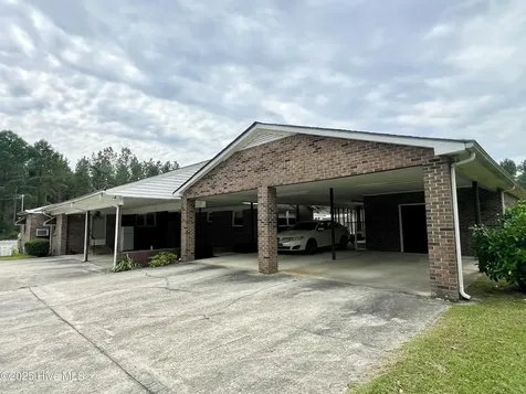 400 W Barnhill Street Everetts NC 27825