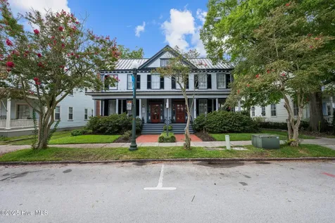 215 Pollock Street New Bern NC 28560