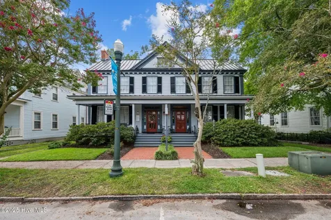 215 Pollock Street New Bern NC 28560