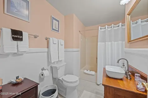 215 Pollock Street New Bern NC 28560