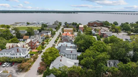 215 Pollock Street New Bern NC 28560