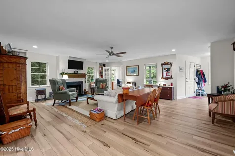 215 Pollock Street New Bern NC 28560