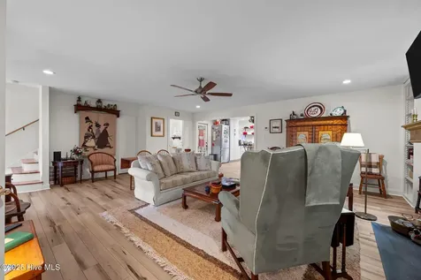 215 Pollock Street New Bern NC 28560
