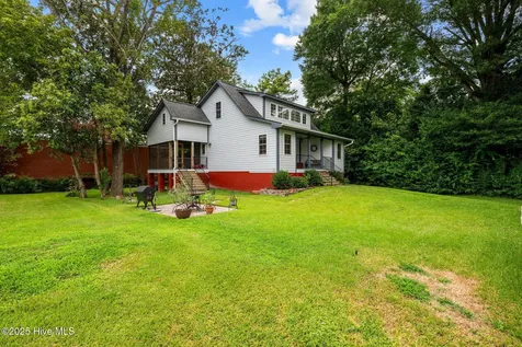 215 Pollock Street New Bern NC 28560