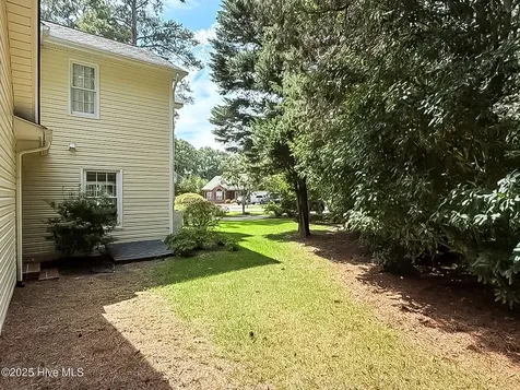 140 Lost Tree Road Pinehurst NC 28374