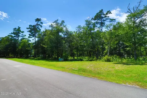 209 Coventry Road Morehead City NC 28557