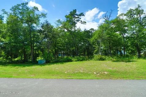 209 Coventry Road Morehead City NC 28557
