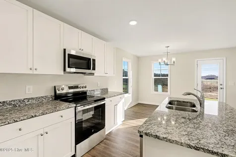 45 E Emily Gardens Drive Selma NC 27576