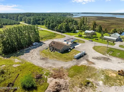 39365 Us 264 Highway Currituck NC 27929