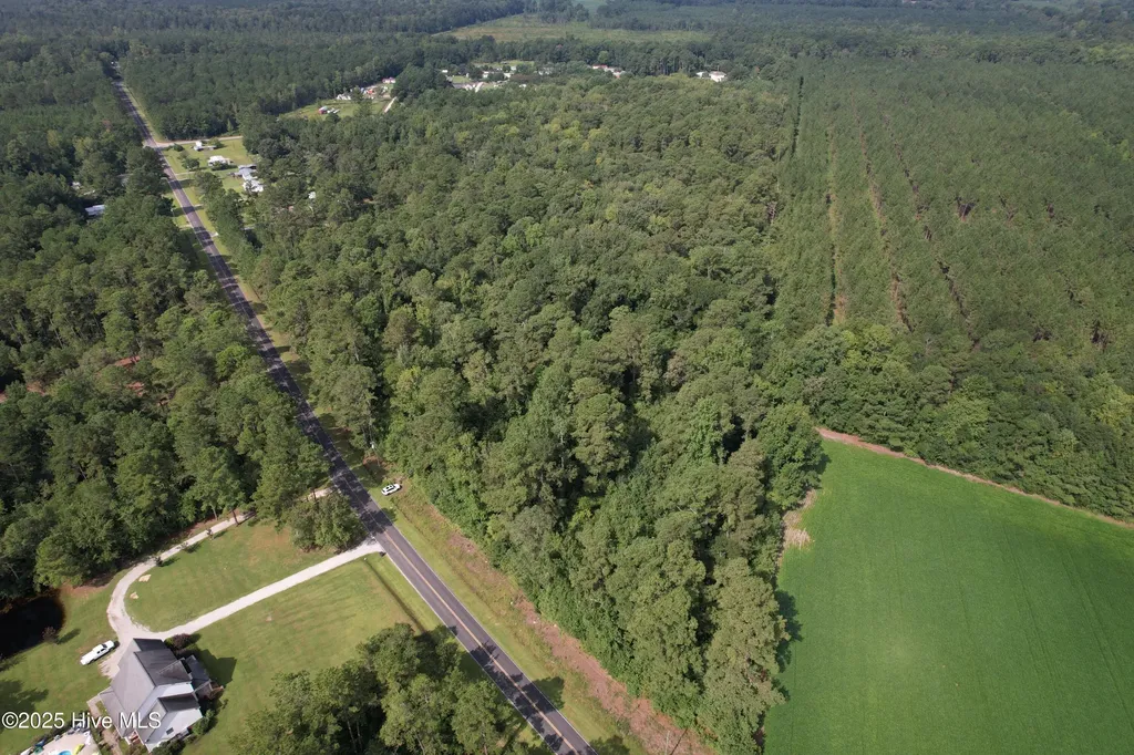 624 Dismal Road Hallsboro NC 28442