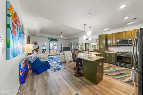 452 Indian Bluff Drive Arapahoe NC 28510