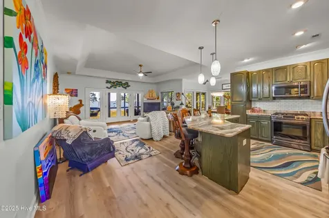 452 Indian Bluff Drive Arapahoe NC 28510