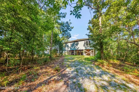 452 Indian Bluff Drive Arapahoe NC 28510