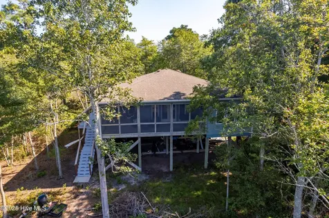 452 Indian Bluff Drive Arapahoe NC 28510