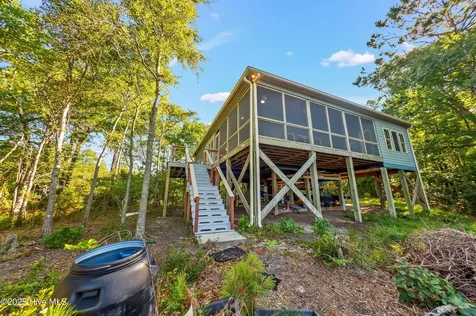 452 Indian Bluff Drive Arapahoe NC 28510