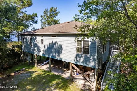 452 Indian Bluff Drive Arapahoe NC 28510